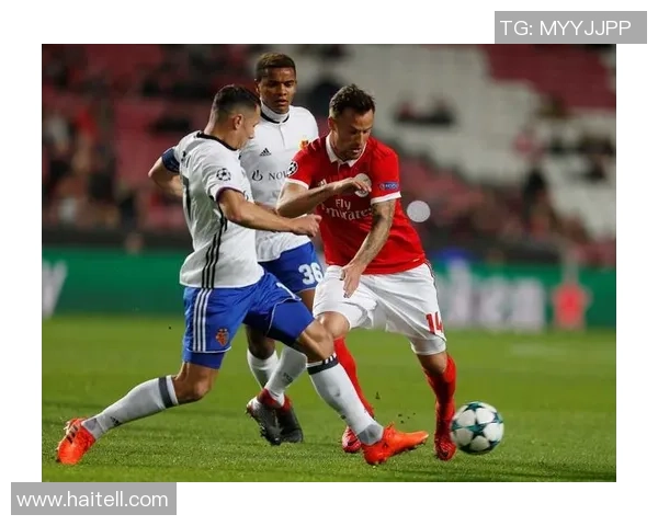 欧联杯经典对决拜仁绝杀巴萨引爆全场激情时刻回顾